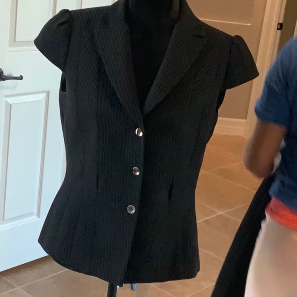 Tahari black with white pinstripe skirt and button front jacket w/ cap sleeve, 8